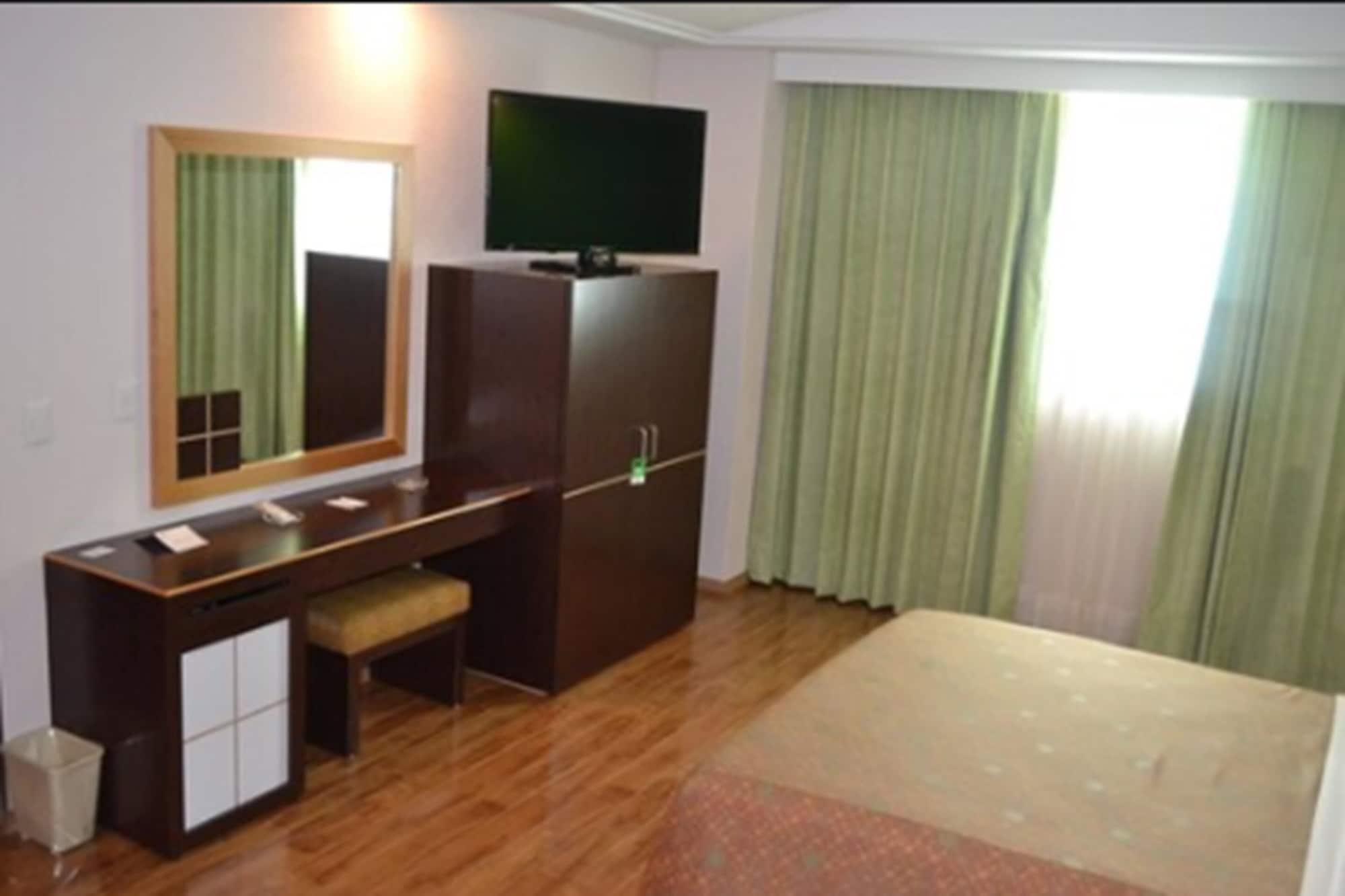 & Panama 4* Mexiko-Stadt